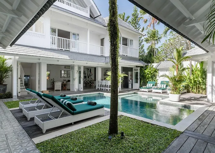 Luxury 8br Walk To Double Six Villa Seminyak