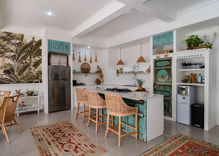 Luxury 8br Walk To Double Six Villa Seminyak