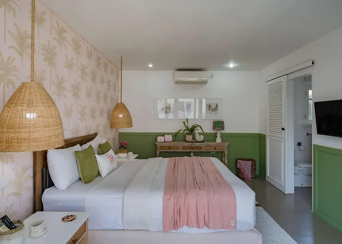 Luxury 8br Walk To Double Six * Seminyak
