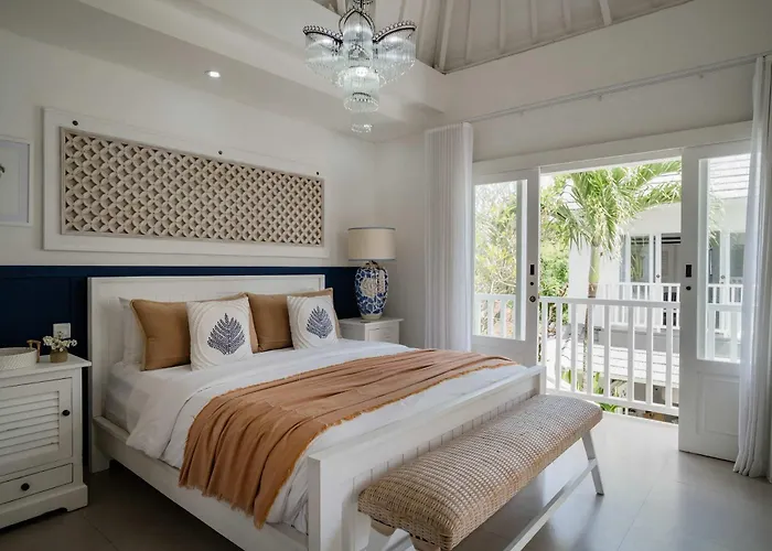 Luxury 8br Walk To Double Six Villa Seminyak