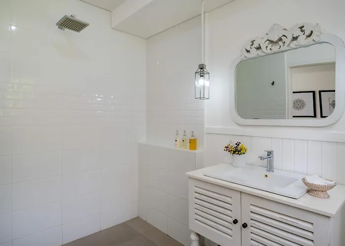 Luxury 8br Walk To Double Six Villa Seminyak