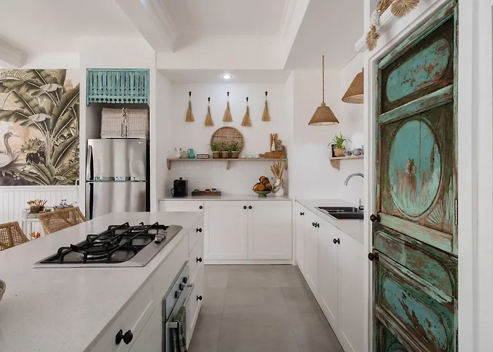 Villa Luxury 8br Walk To Double Six Seminyak